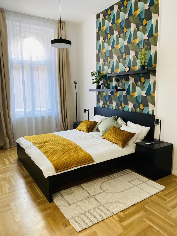 Birdie 3-Bdr Apartment ブダペスト エクステリア 写真