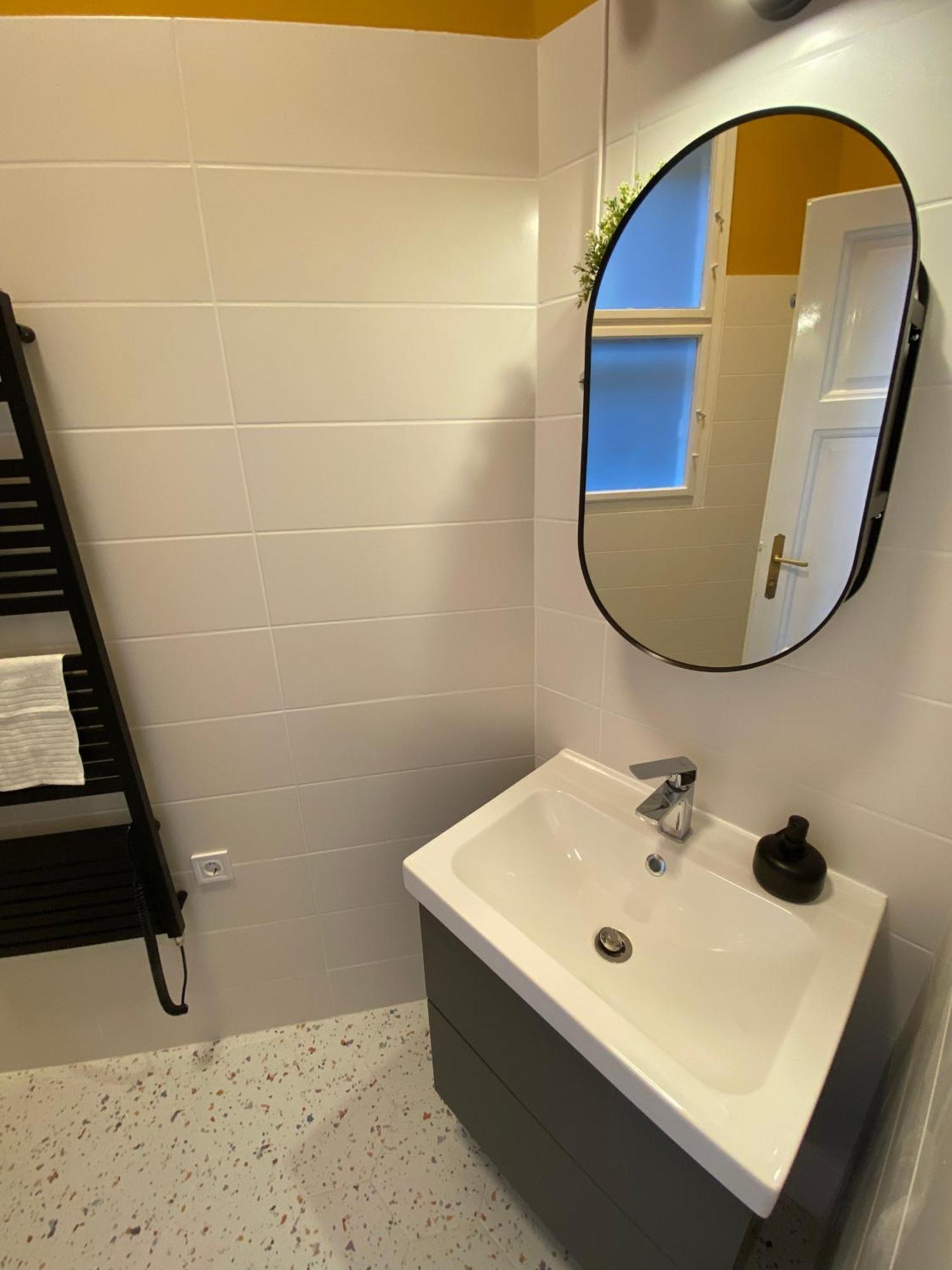 Birdie 3-Bdr Apartment ブダペスト エクステリア 写真